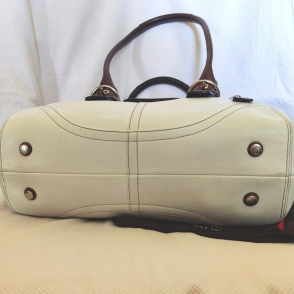 Coach Vintage Soho Leather Flap East/West Satchel in White & Saddle, EUC - Picture 10 of 16